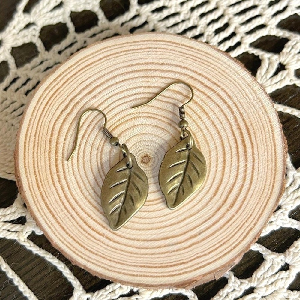 Handcrafted Antique Bronze Leaf Dangle Earrings‎ Bohemian Natural Boho Indie